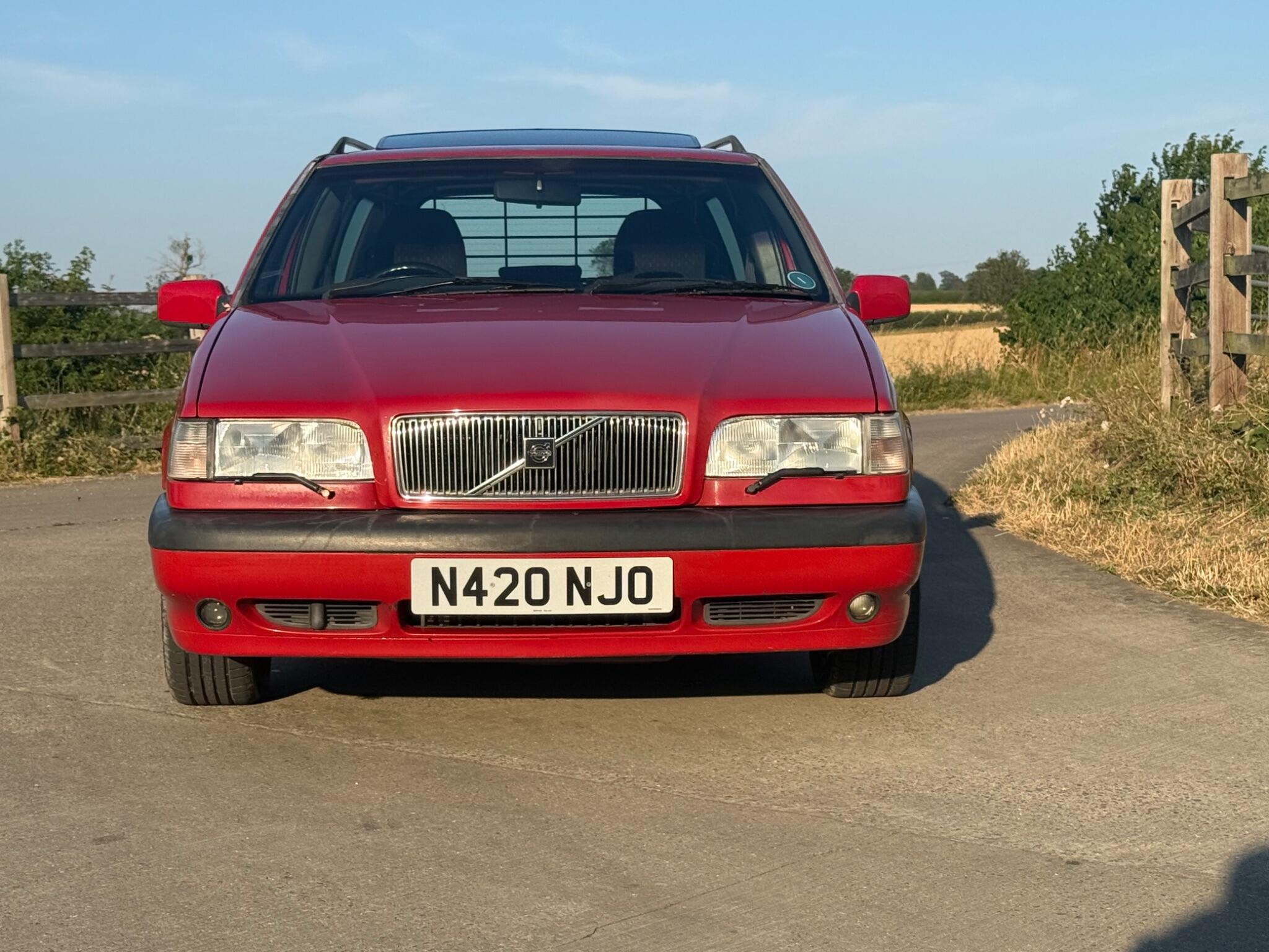 Volvo 850 2.5 20v GLT 5dr — photo 51 of 96